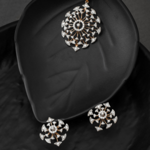 Conjunto Colar Brinco Dourado com Strass